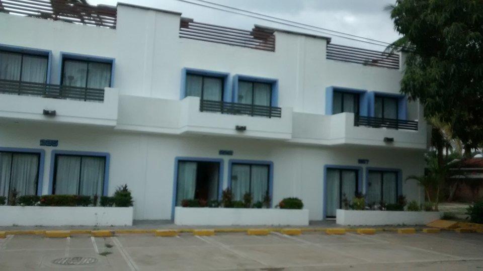 Suites Princess 부세리아스 외부 사진